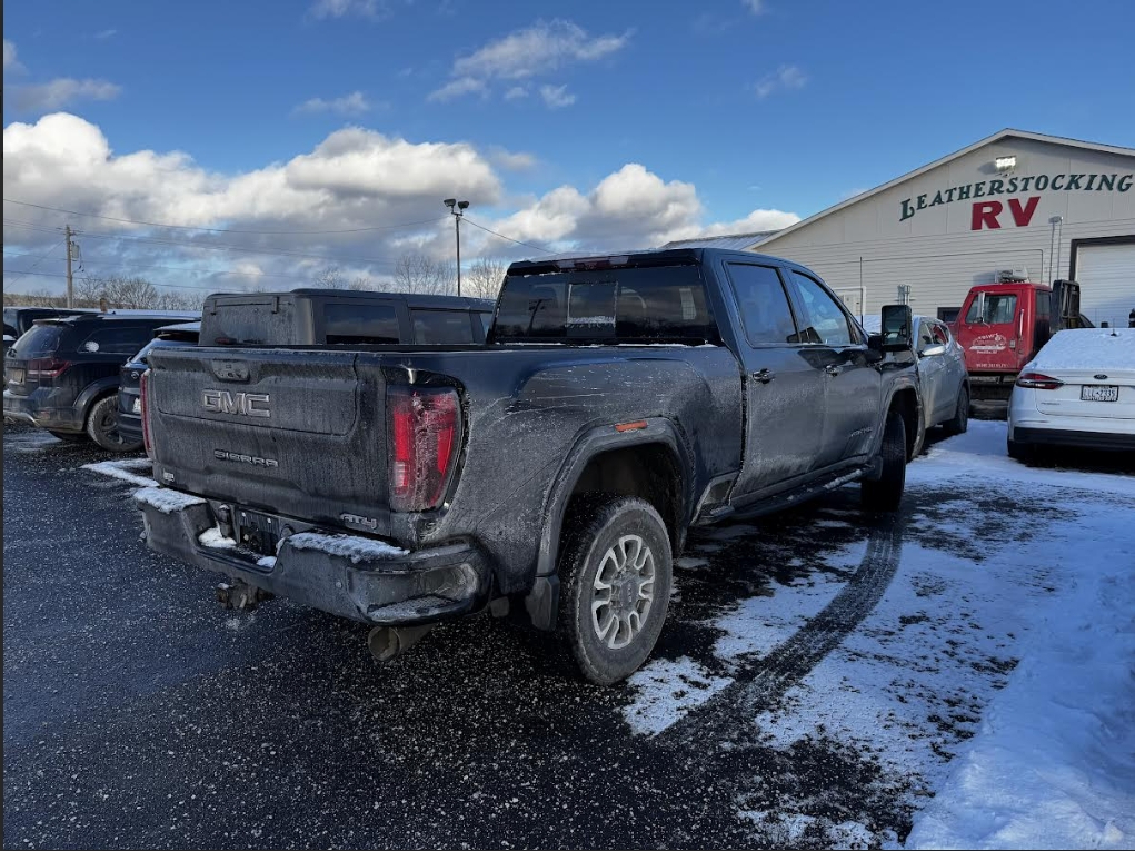 2023 GMC Sierra 2500HD AT4's photo
