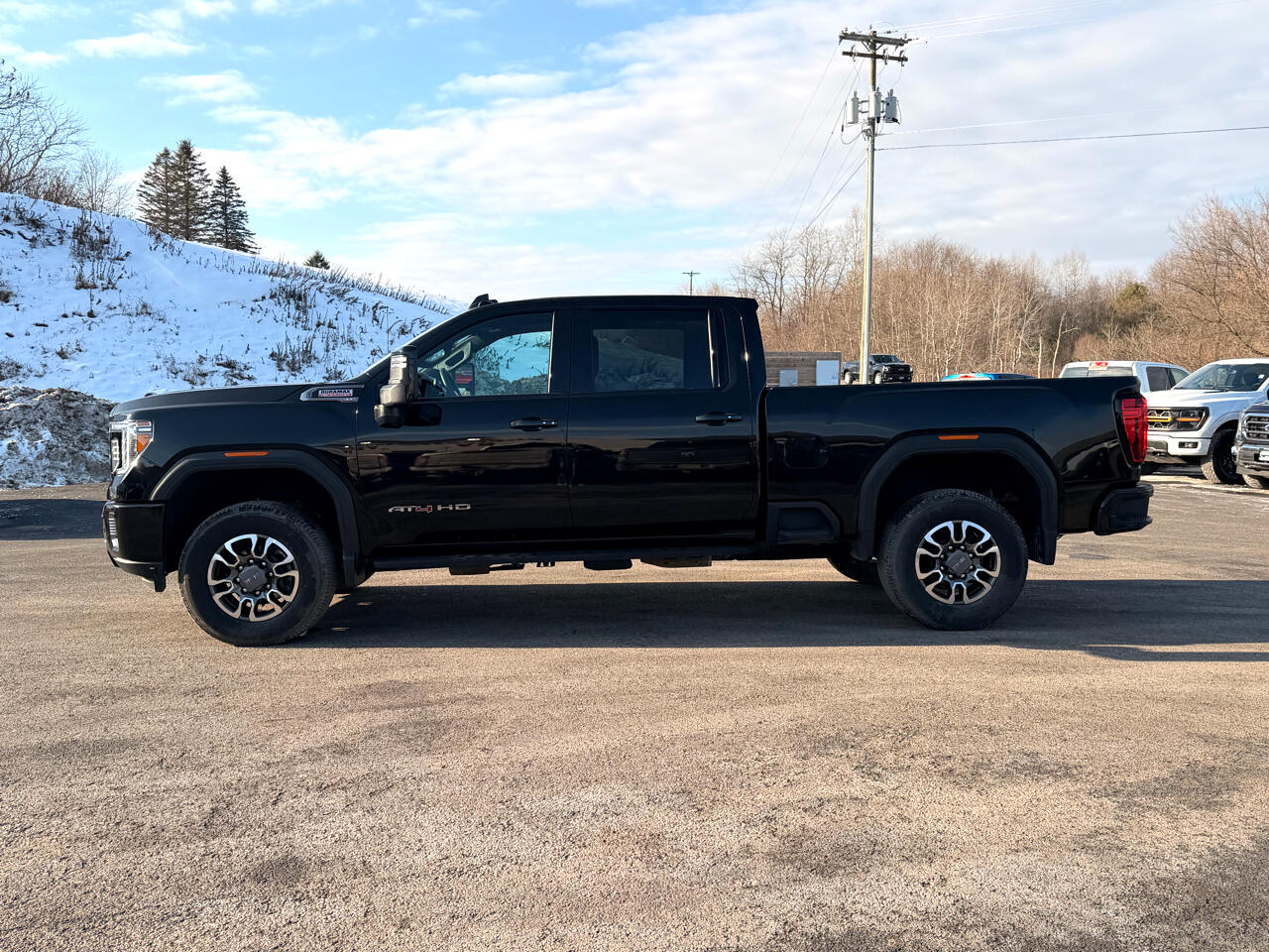 GMC Sierra 2500HD AT4 Crew Cab 4WD 2023