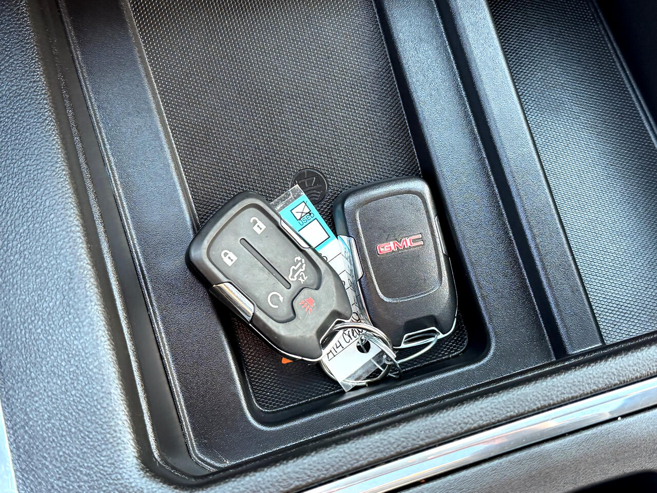 GMC Sierra 2500HD AT4 Crew Cab 4WD 2023