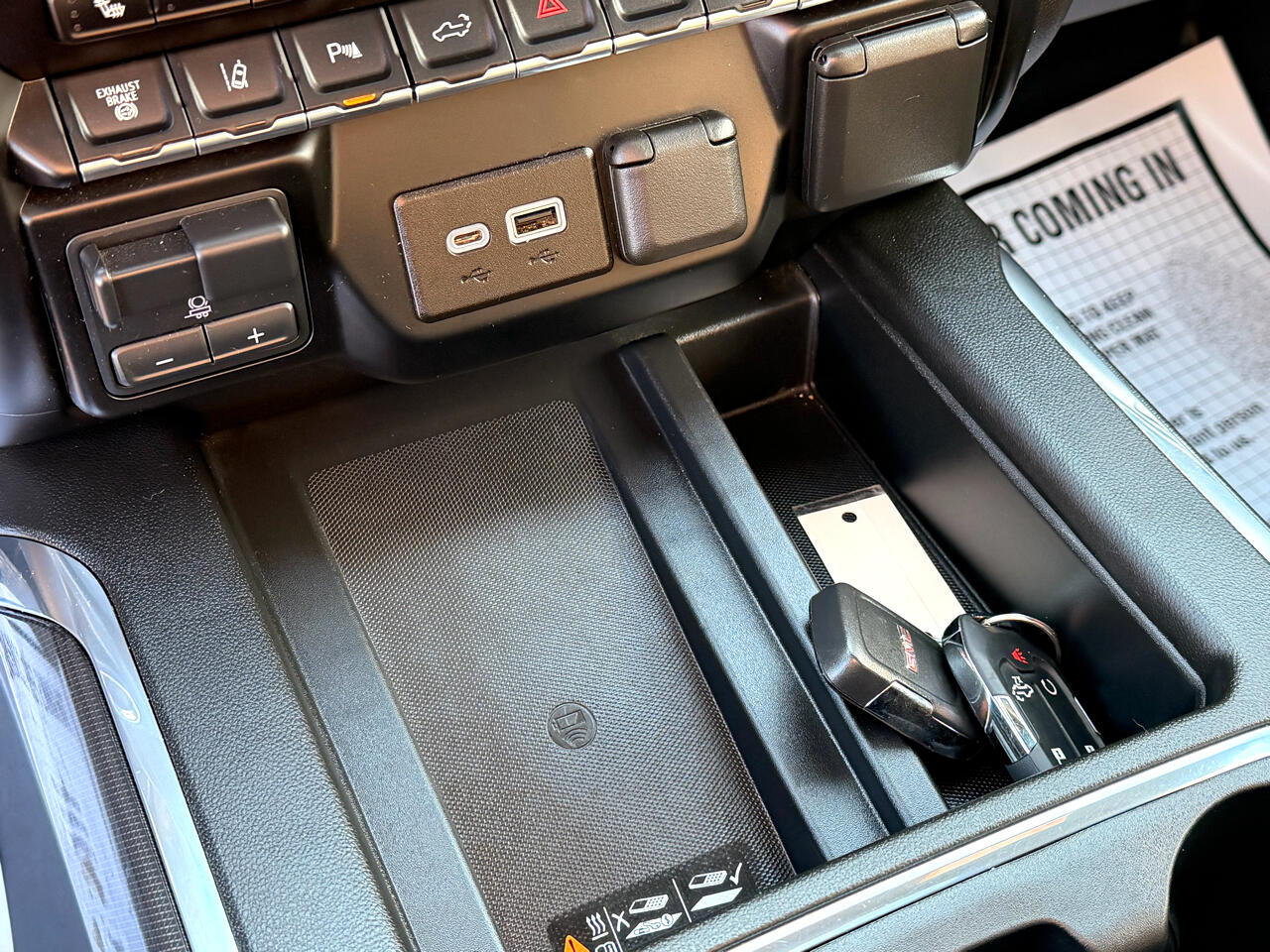 GMC Sierra 2500HD AT4 Crew Cab 4WD 2023