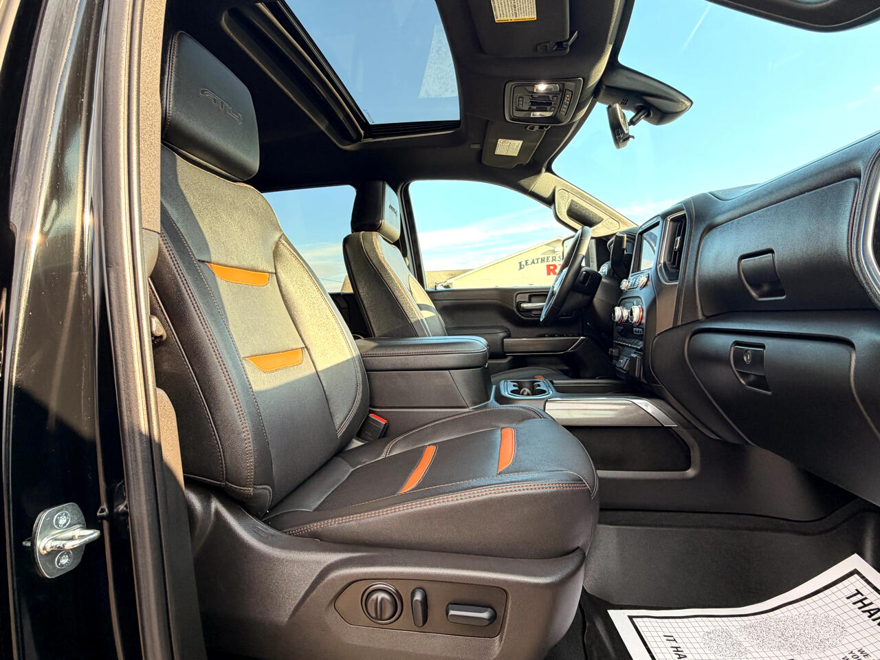 GMC Sierra 2500HD AT4 Crew Cab 4WD 2023