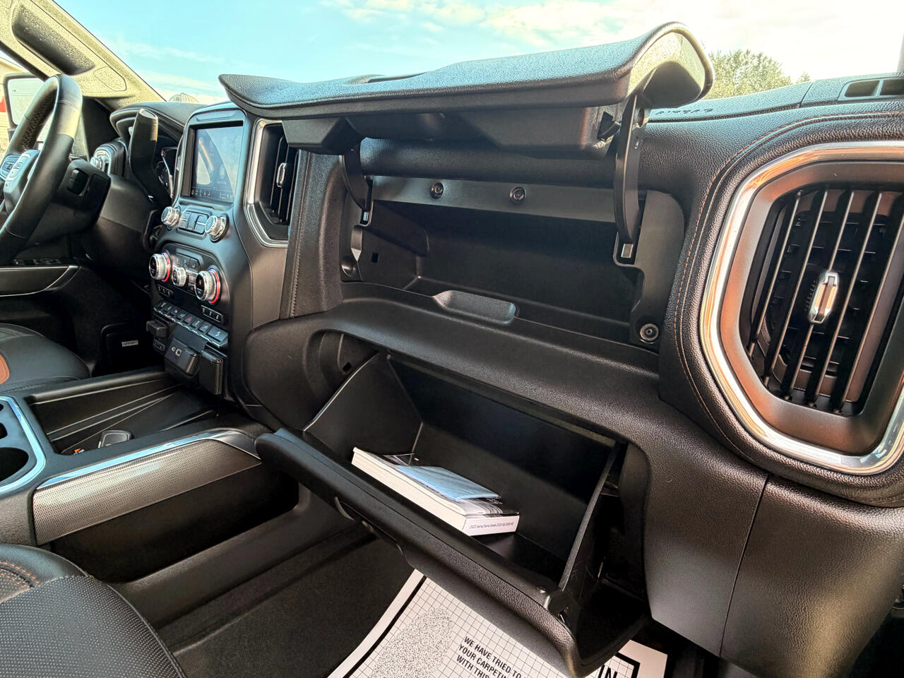 GMC Sierra 2500HD AT4 Crew Cab 4WD 2023