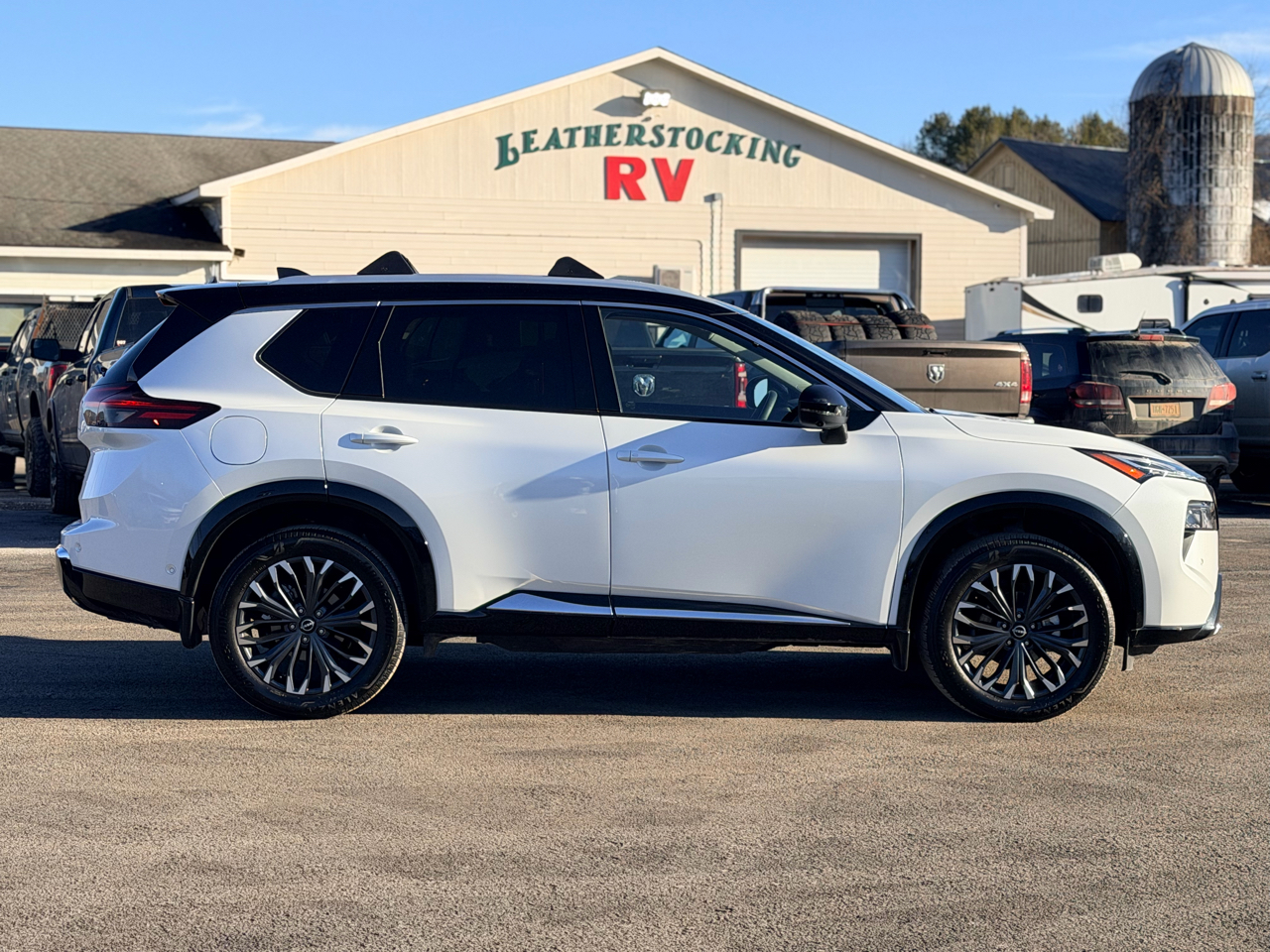 Nissan Rogue Platinum AWD 2025