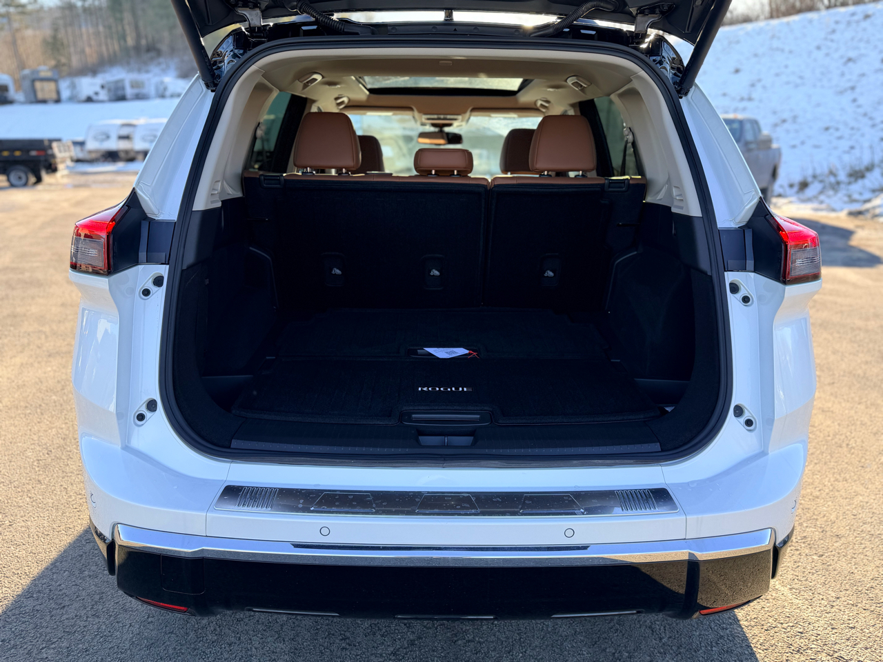 Nissan Rogue Platinum AWD 2025