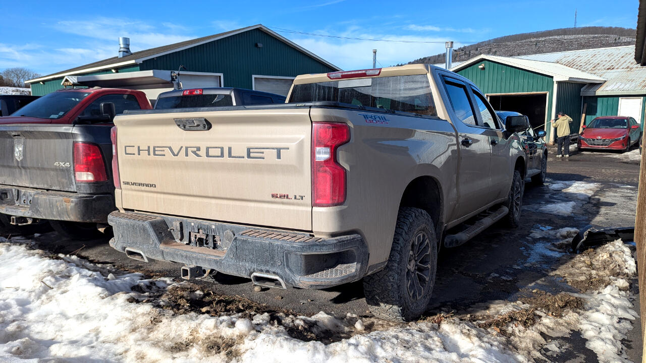 Chevrolet Silverado 1500 Trail Boss LT Crew Cab 4WD 2022