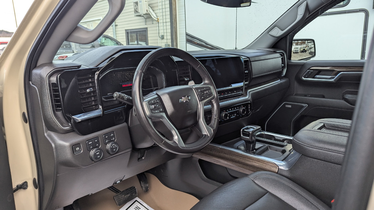 Chevrolet Silverado 1500 Trail Boss LT Crew Cab 4WD 2022