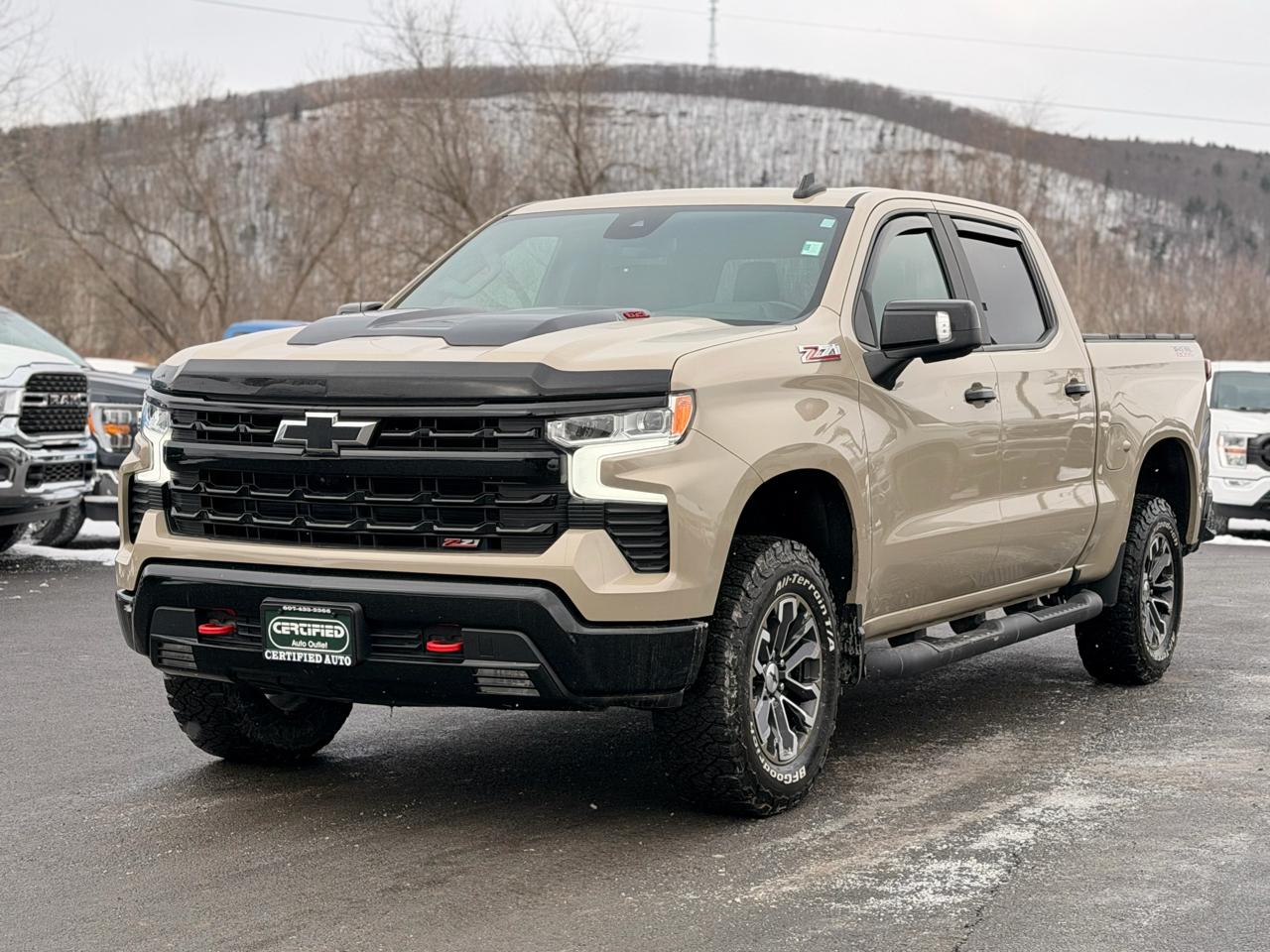 2022 Chevrolet Silverado 1500 Trail Boss LT Crew Cab 4WD