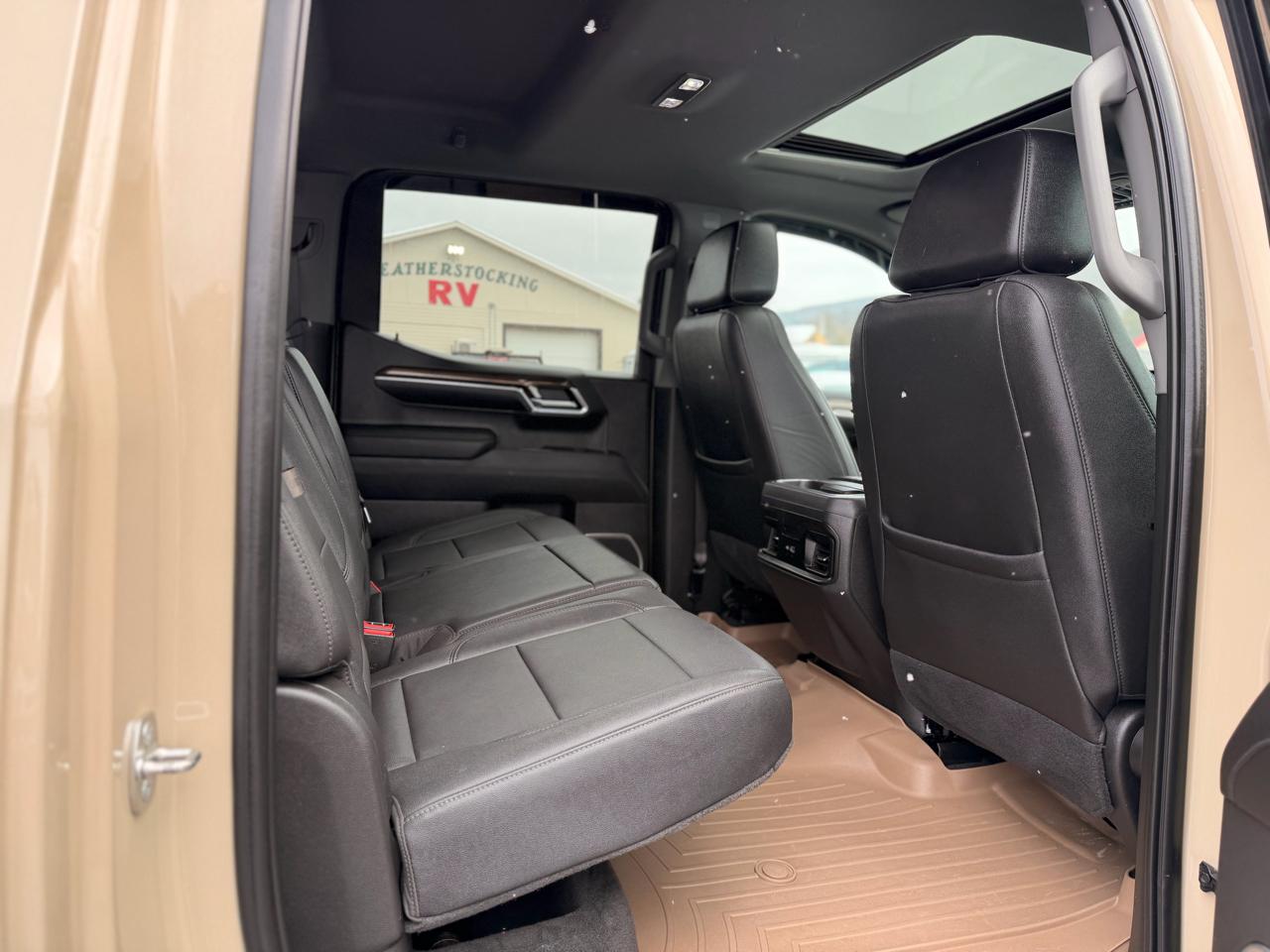 Chevrolet Silverado 1500 Trail Boss LT Crew Cab 4WD 2022