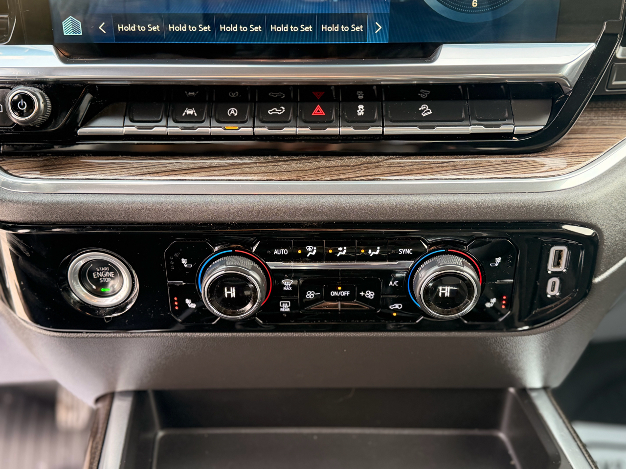 Chevrolet Silverado 1500 Trail Boss LT Crew Cab 4WD 2024