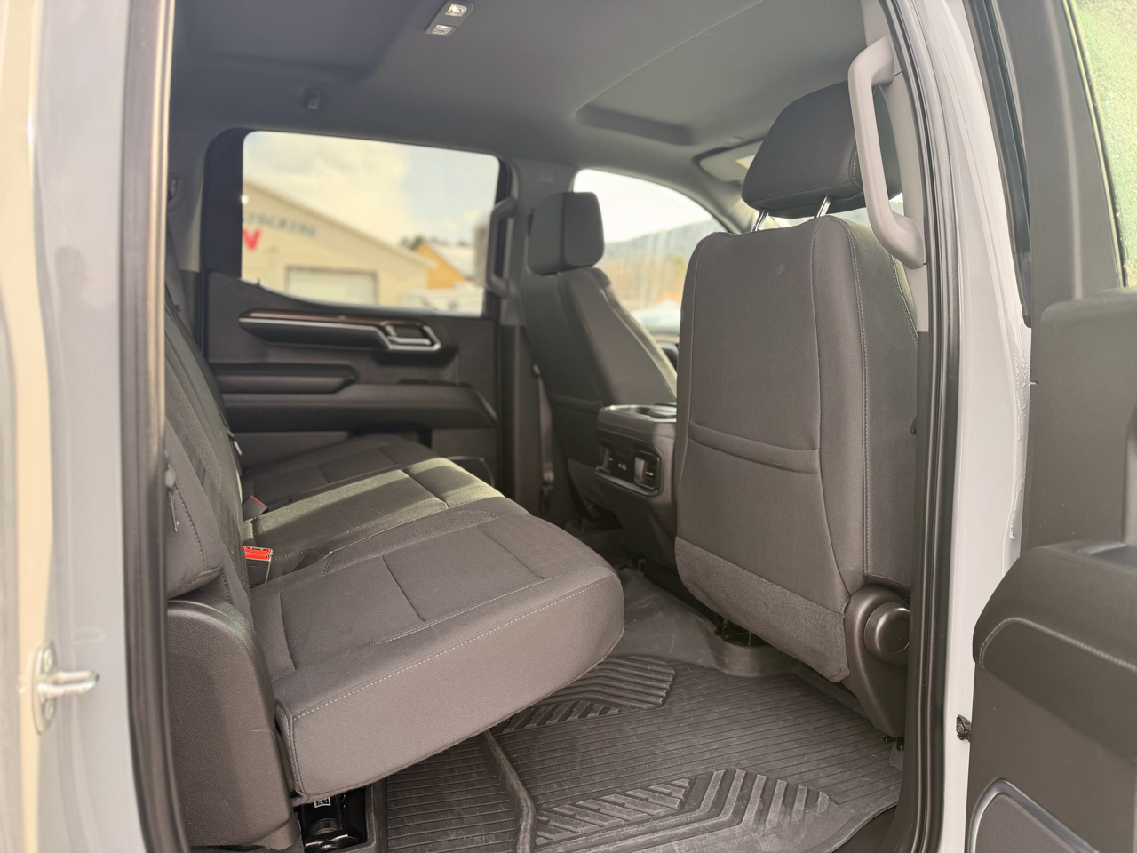 Chevrolet Silverado 1500 Trail Boss LT Crew Cab 4WD 2024