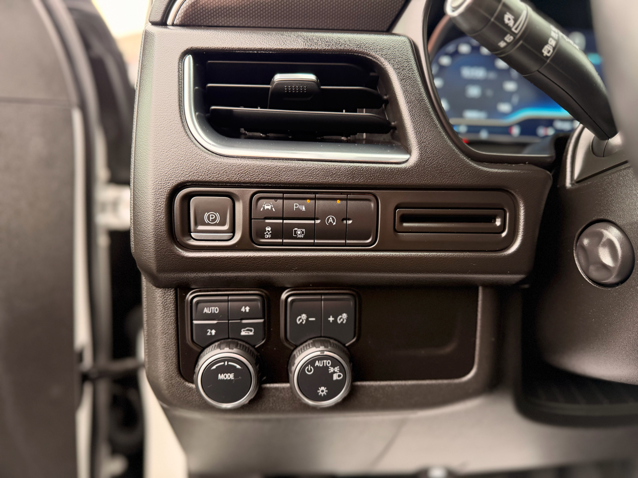 Chevrolet Tahoe RST 4WD 2023