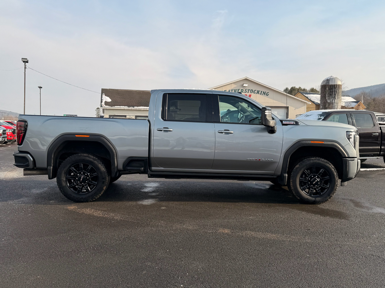 GMC Sierra 2500HD AT4 Crew Cab 4WD 2024