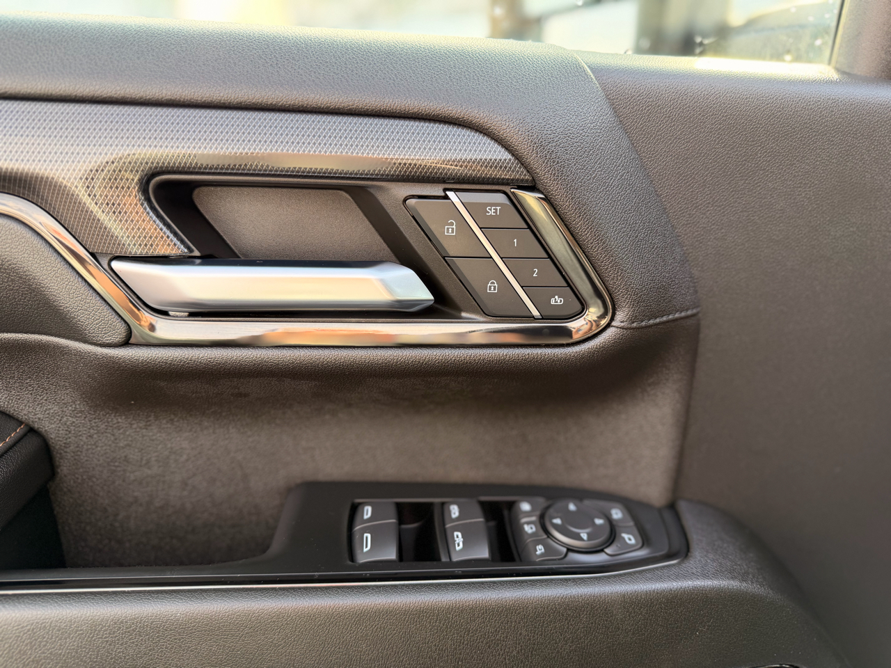 GMC Sierra 2500HD AT4 Crew Cab 4WD 2024