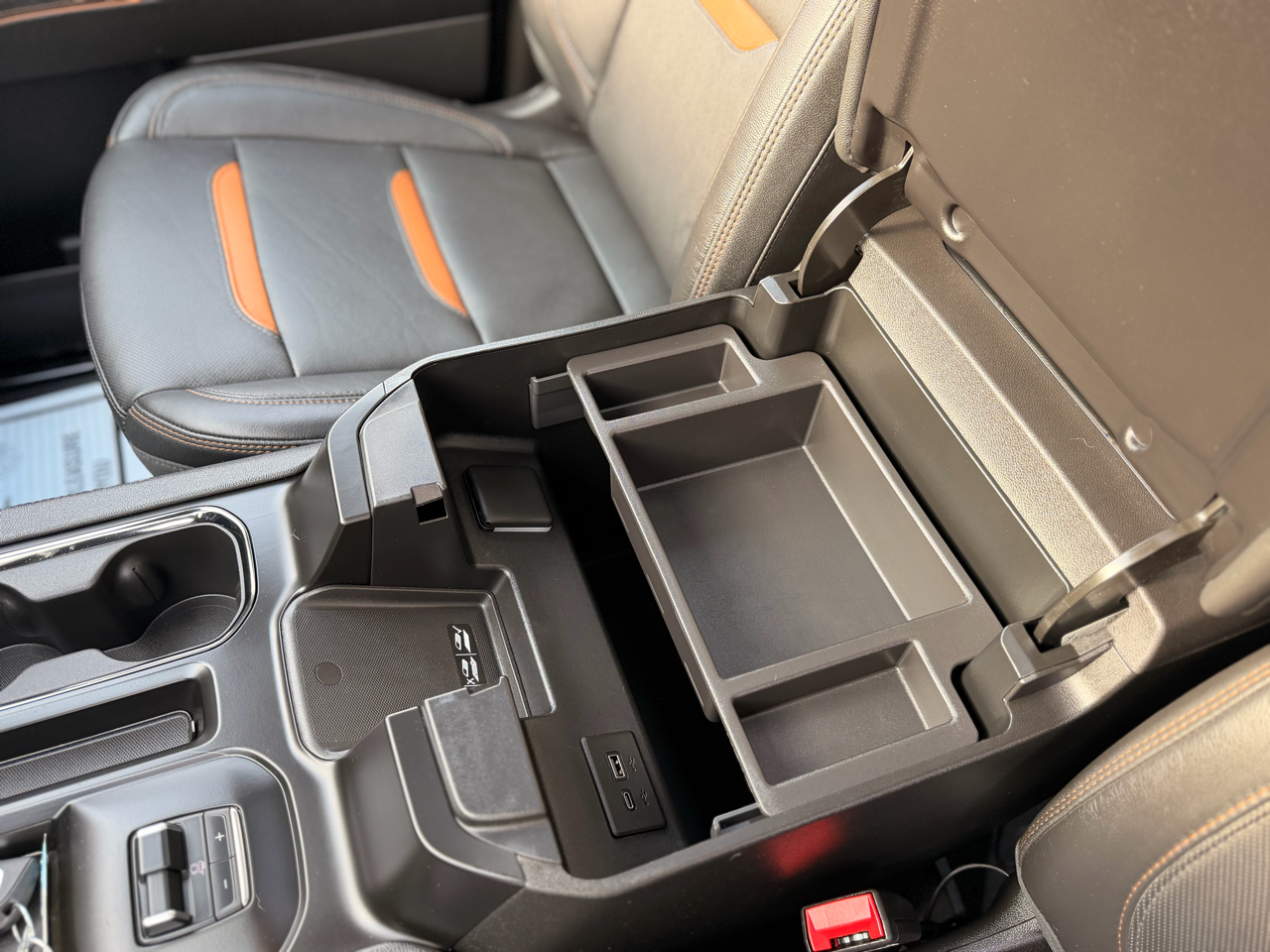 GMC Sierra 2500HD AT4 Crew Cab 4WD 2024