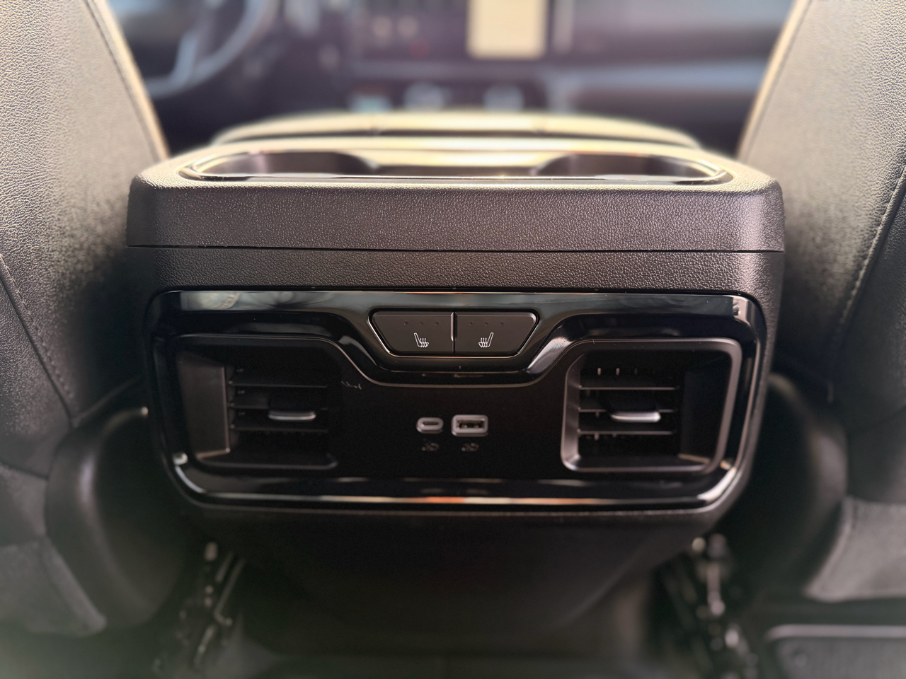 GMC Sierra 2500HD AT4 Crew Cab 4WD 2024