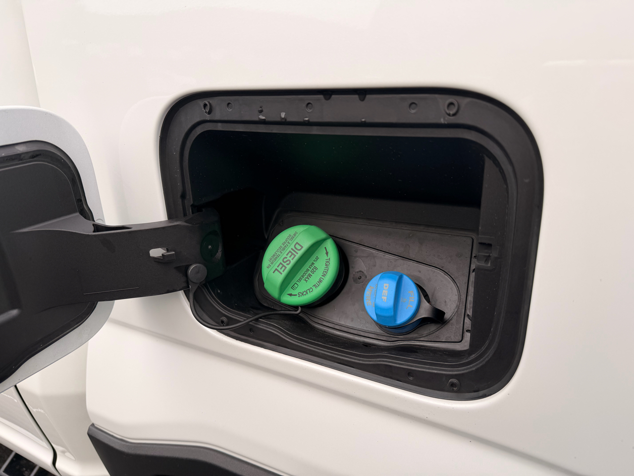 Ford F-250 SD Platinum Crew Cab 4WD 2023