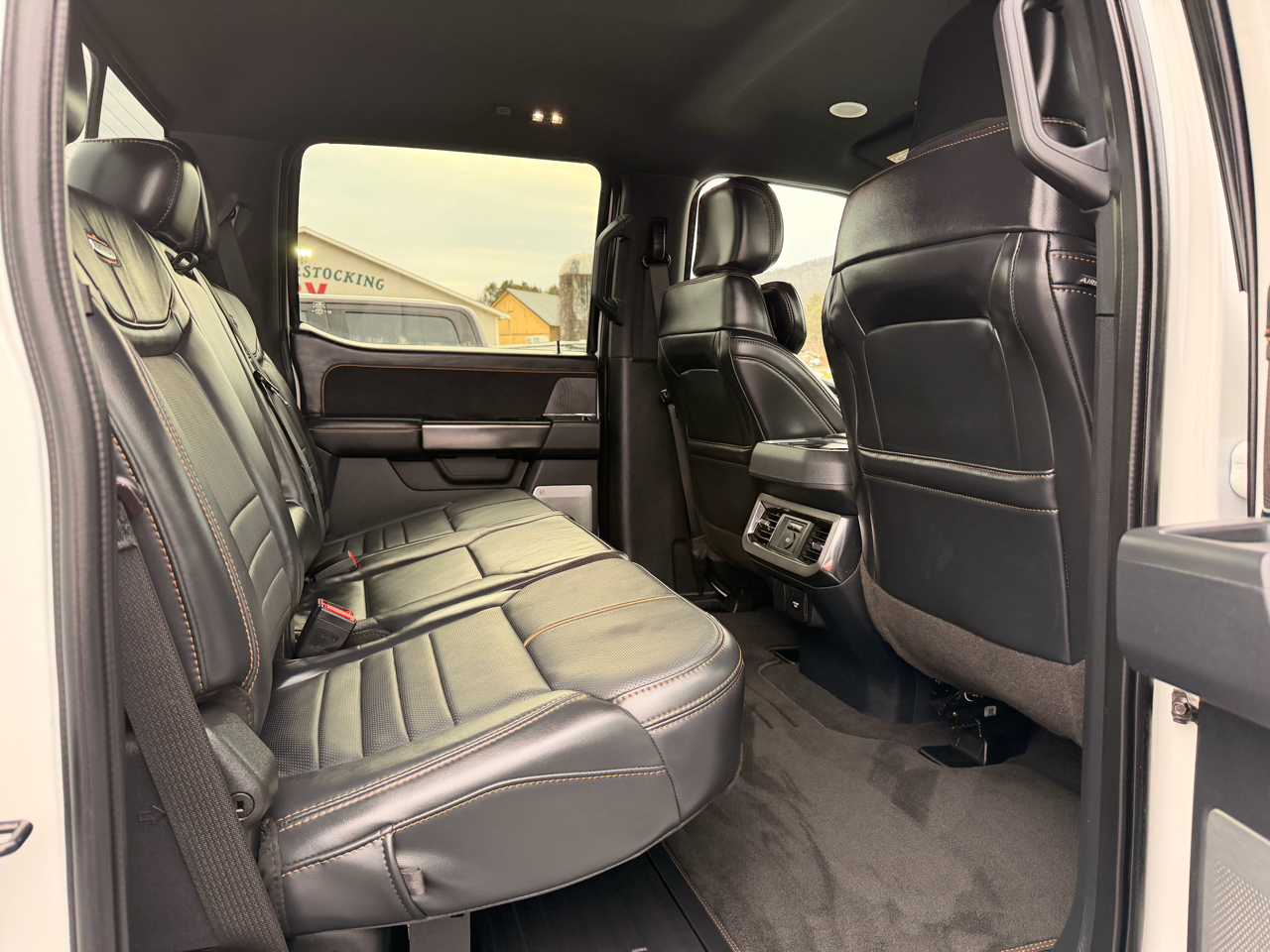 Ford F-250 SD Platinum Crew Cab 4WD 2023