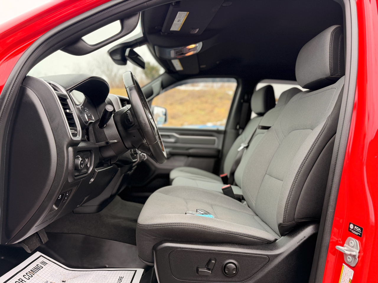 RAM 1500 Big Horn Quad Cab 4WD 2022