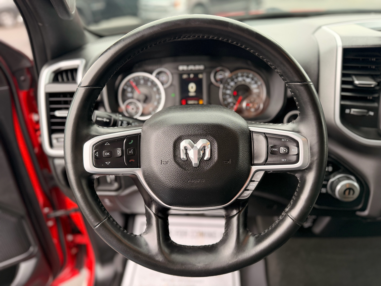 RAM 1500 Big Horn Quad Cab 4WD 2022