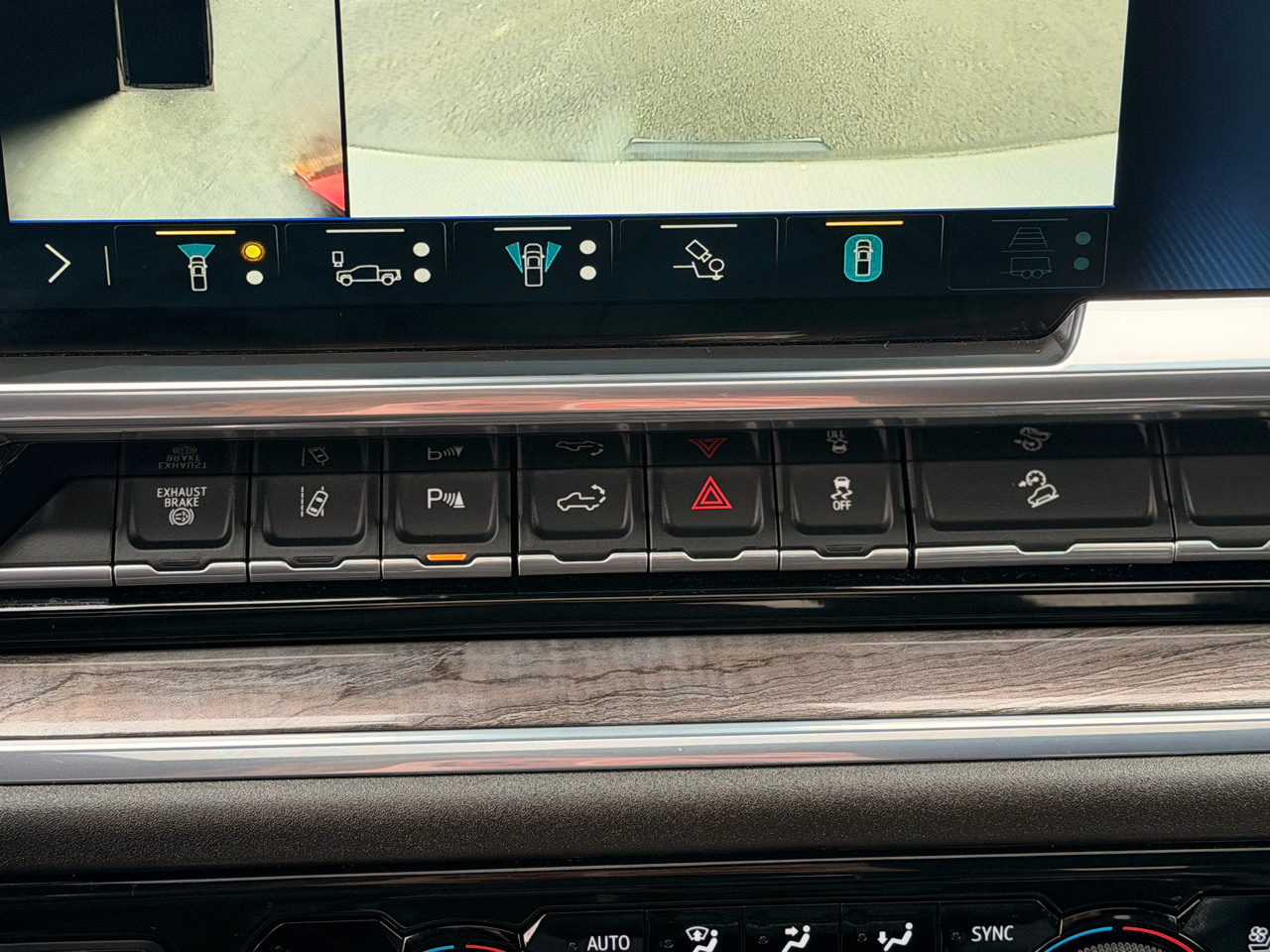 Chevrolet Silverado 2500HD LTZ Crew Cab 4WD 2024