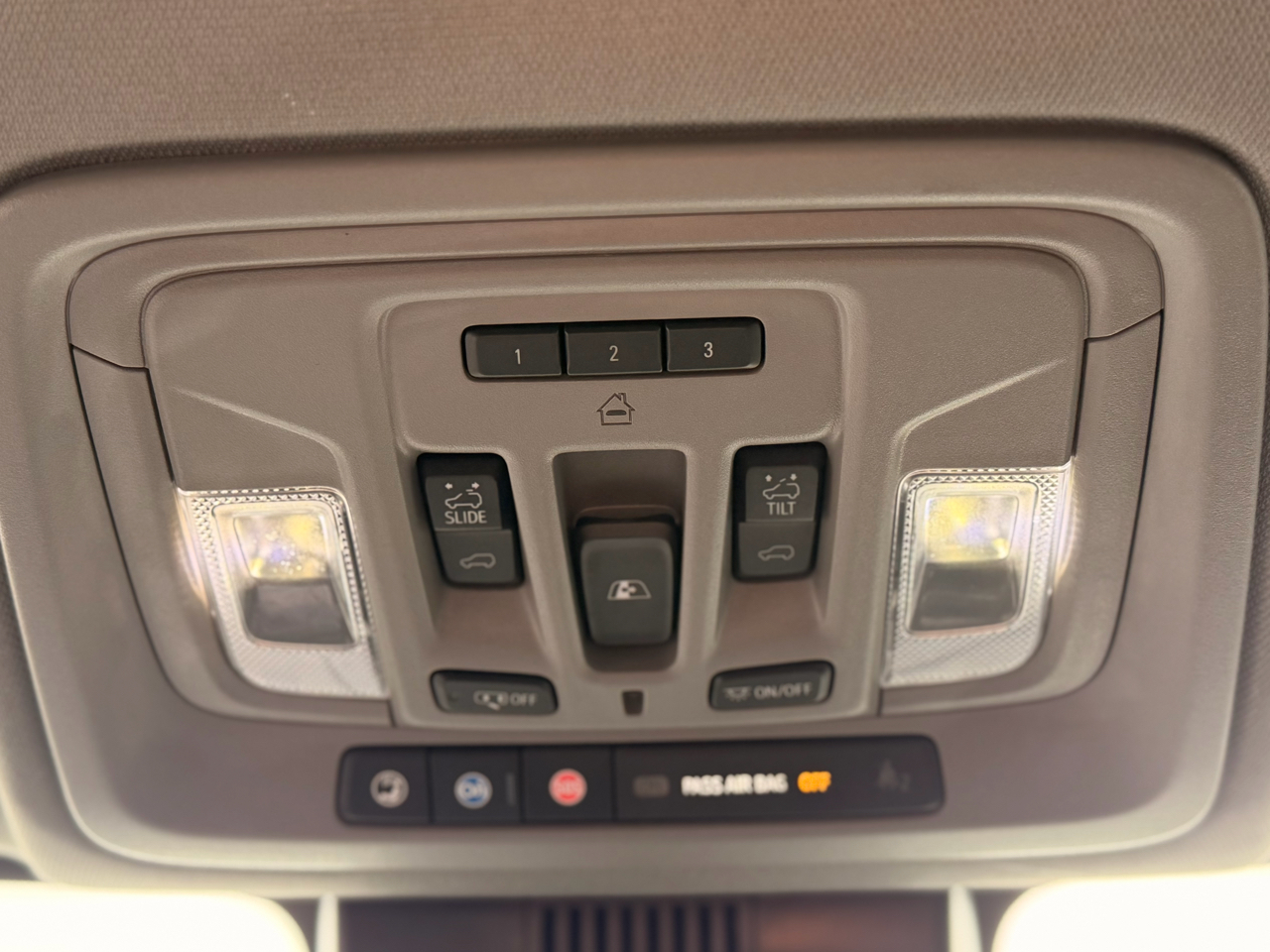 Chevrolet Silverado 2500HD LTZ Crew Cab 4WD 2024