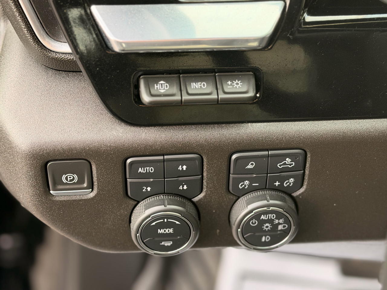 Chevrolet Silverado 2500HD  2024