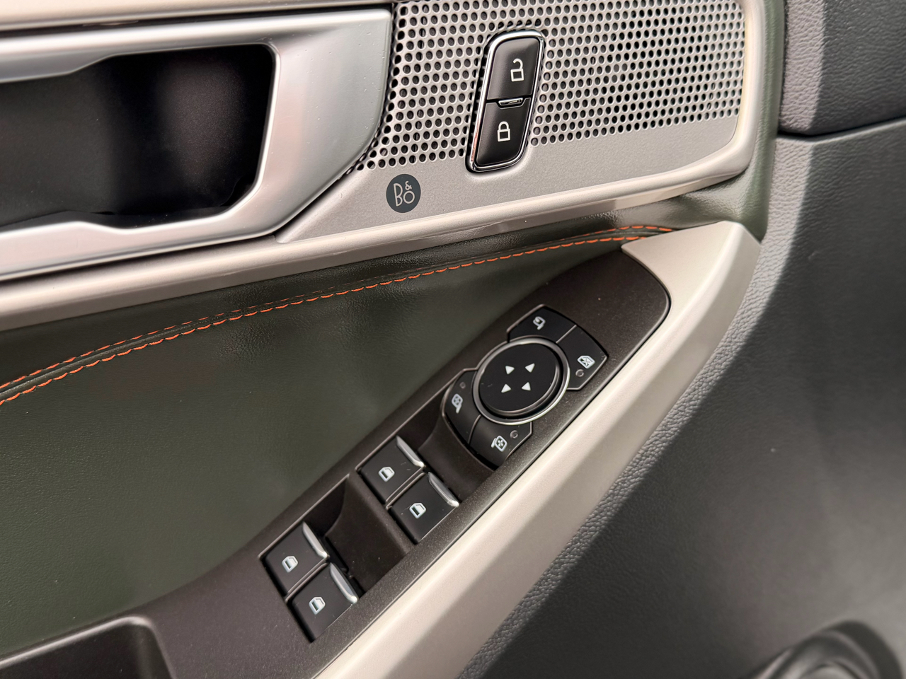 Ford Explorer Timberline AWD 2024