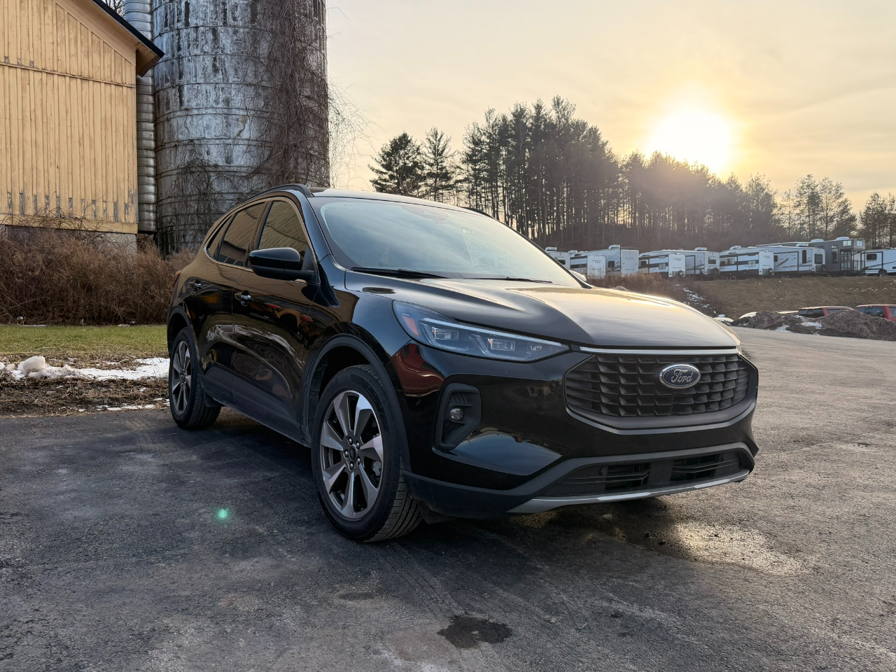 Ford Escape Platinum AWD 2025