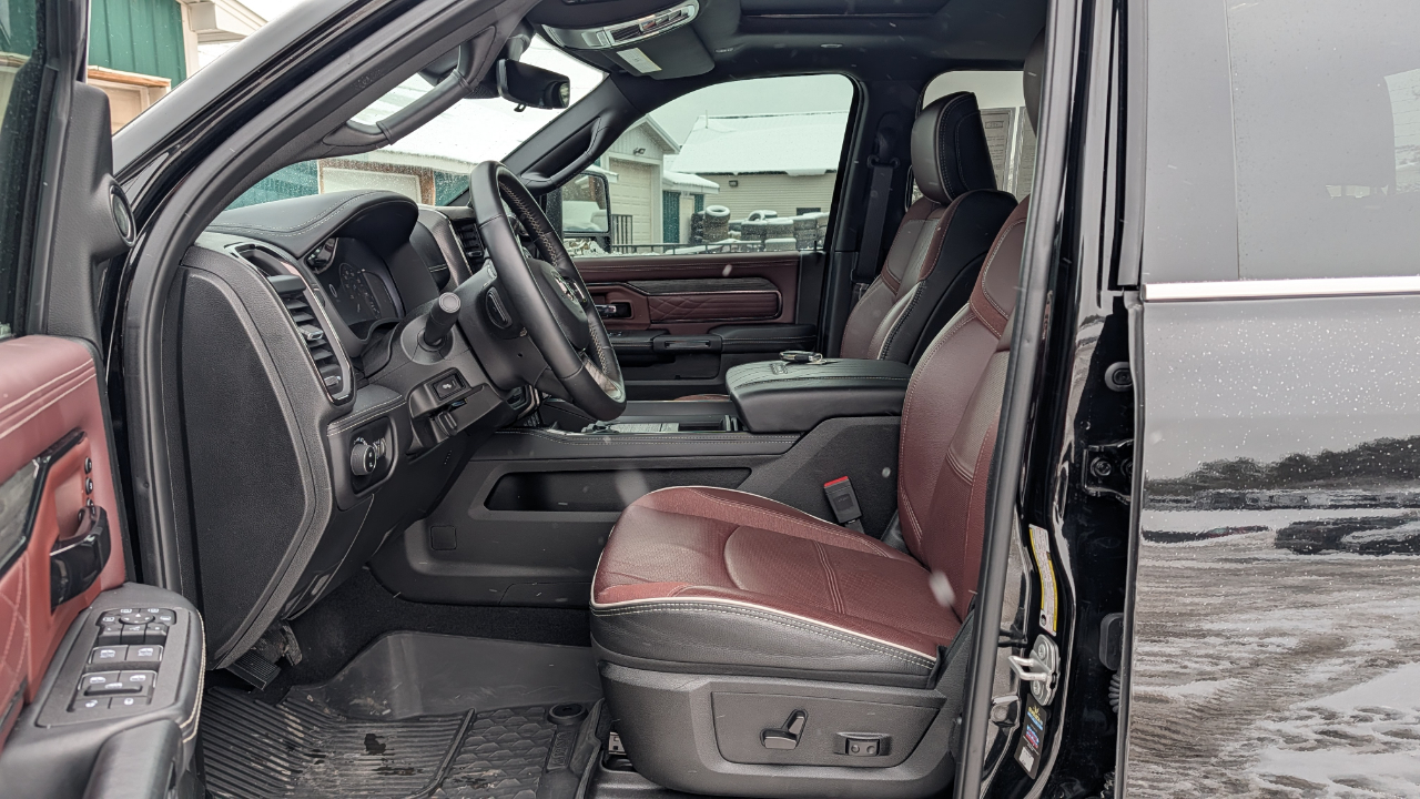 RAM 2500 Limited Crew Cab 4WD 2025