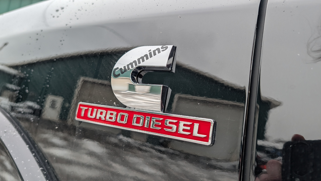 RAM 2500 Limited Crew Cab 4WD 2025