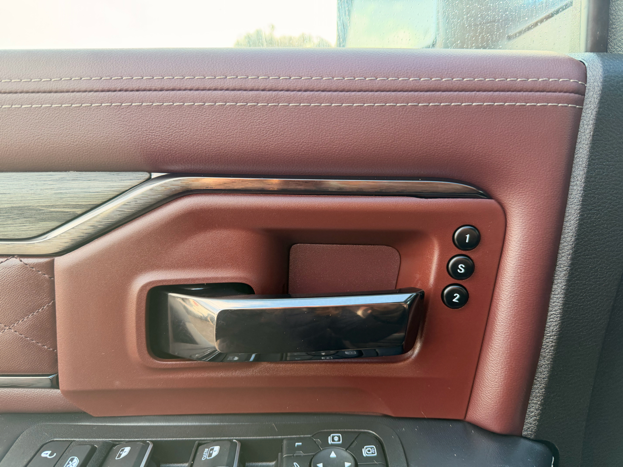 RAM 2500 Limited Crew Cab 4WD 2025