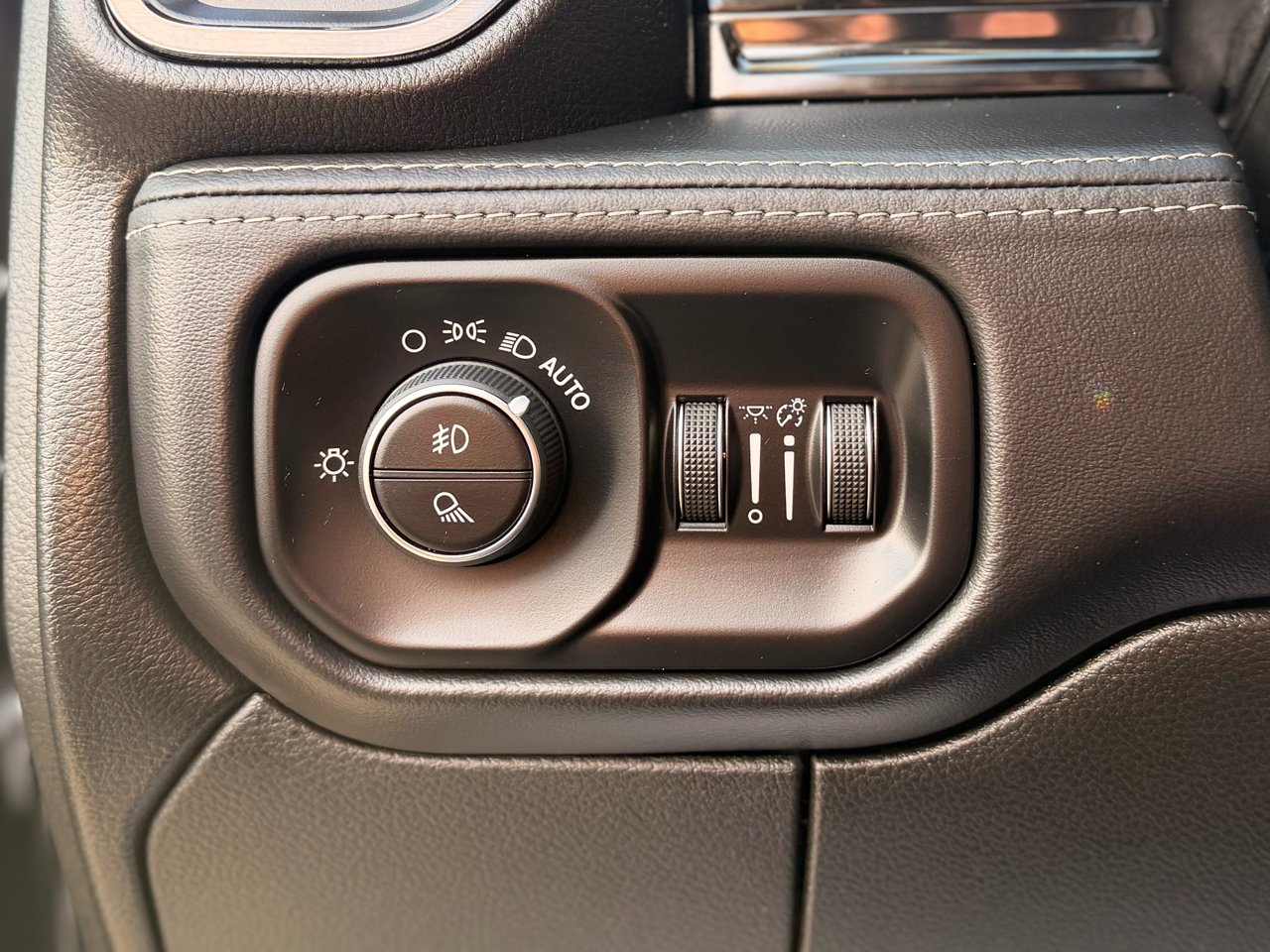 RAM 2500 Limited Crew Cab 4WD 2025