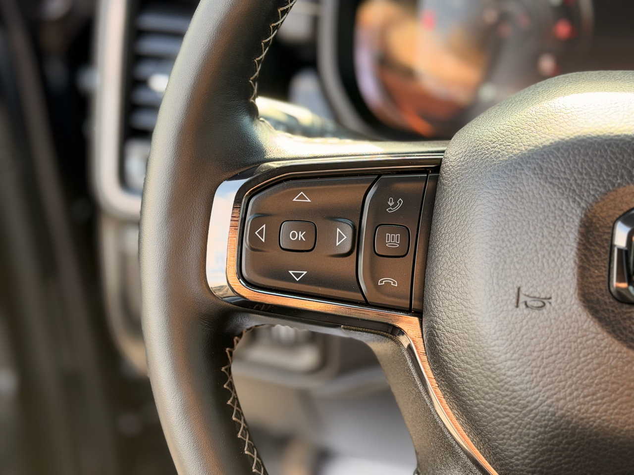 RAM 2500 Limited Crew Cab 4WD 2025