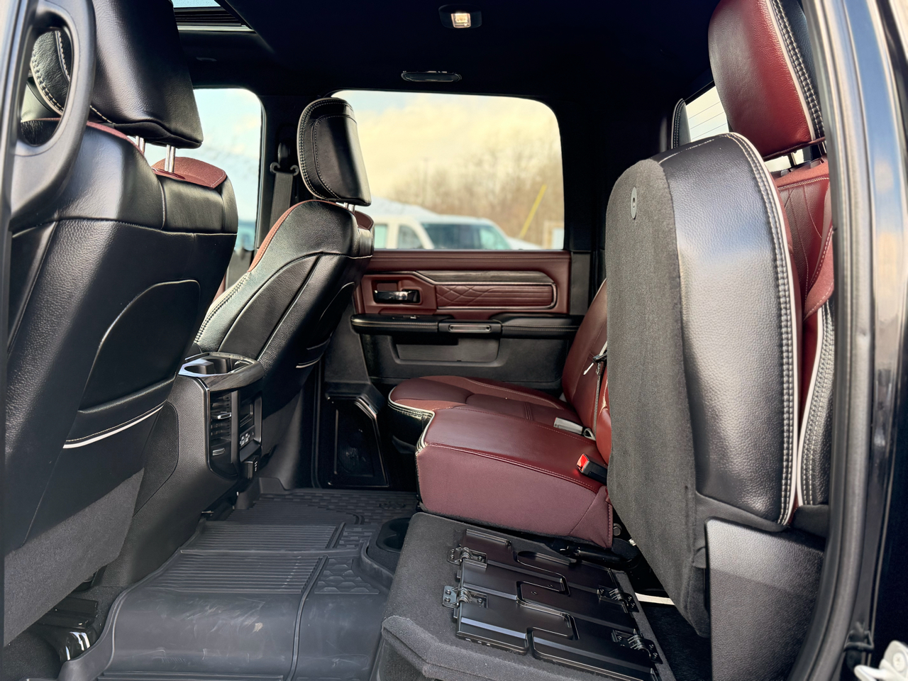 RAM 2500 Limited Crew Cab 4WD 2025