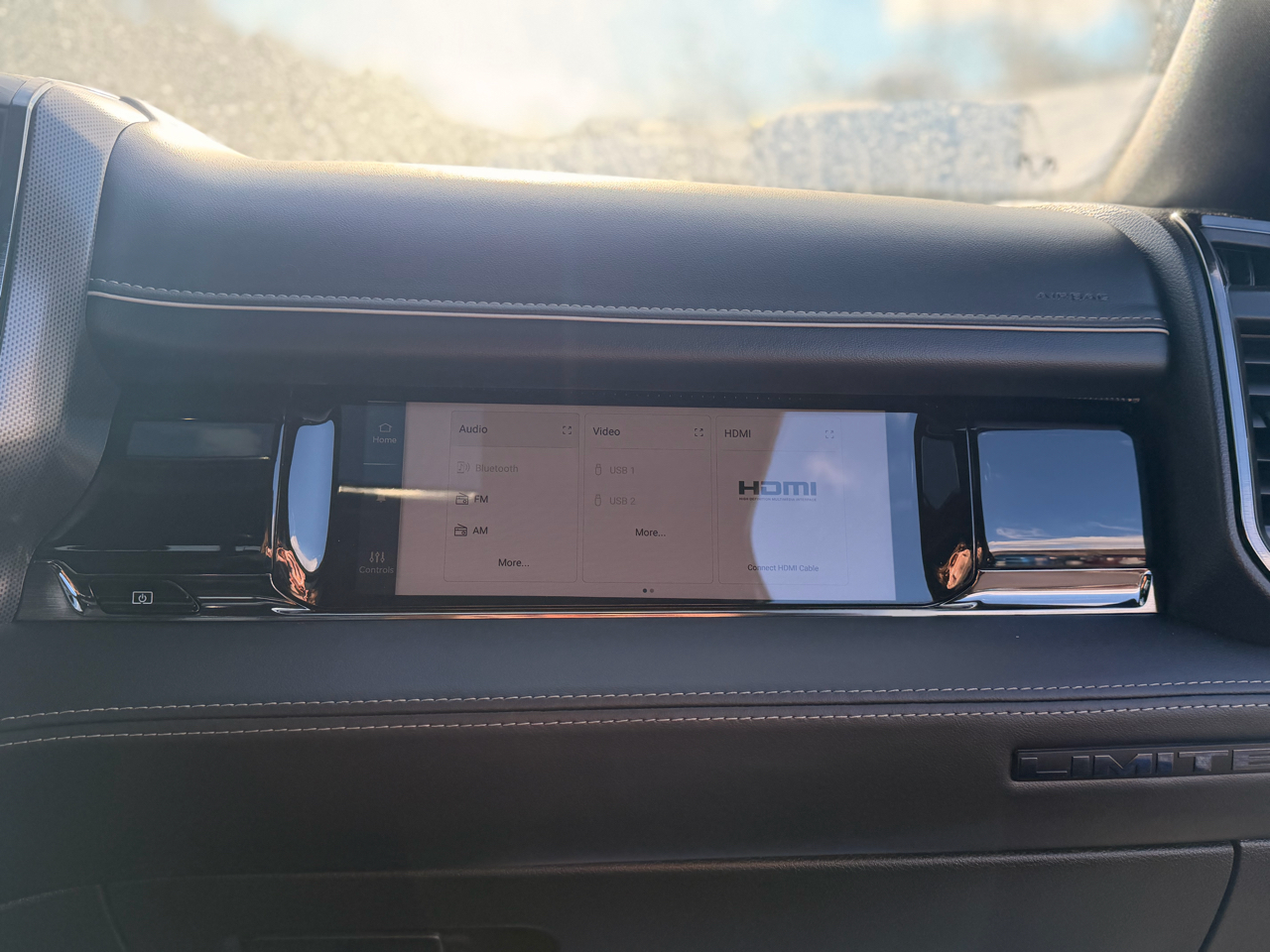 RAM 2500 Limited Crew Cab 4WD 2025