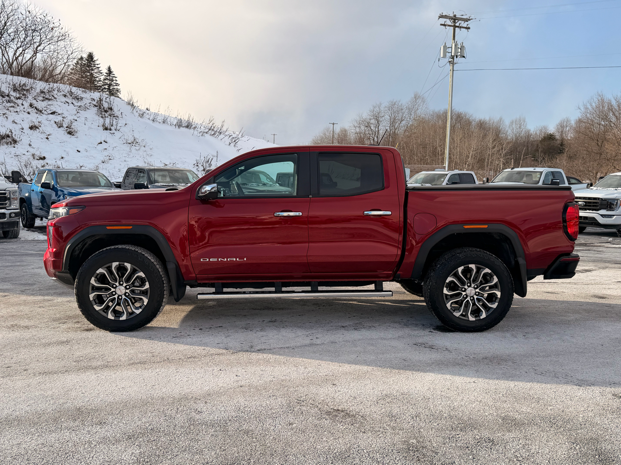 GMC Canyon Denali Crew Cab 4WD 2023