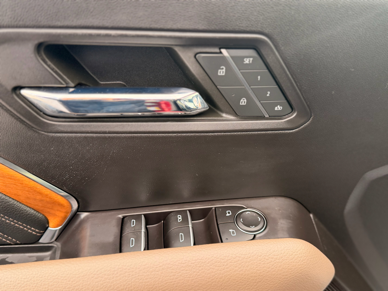 GMC Canyon Denali Crew Cab 4WD 2023