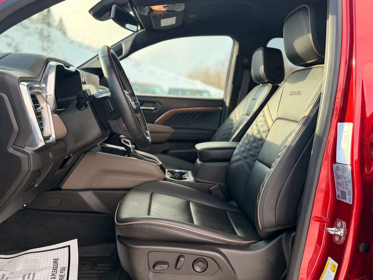 GMC Canyon Denali Crew Cab 4WD 2023