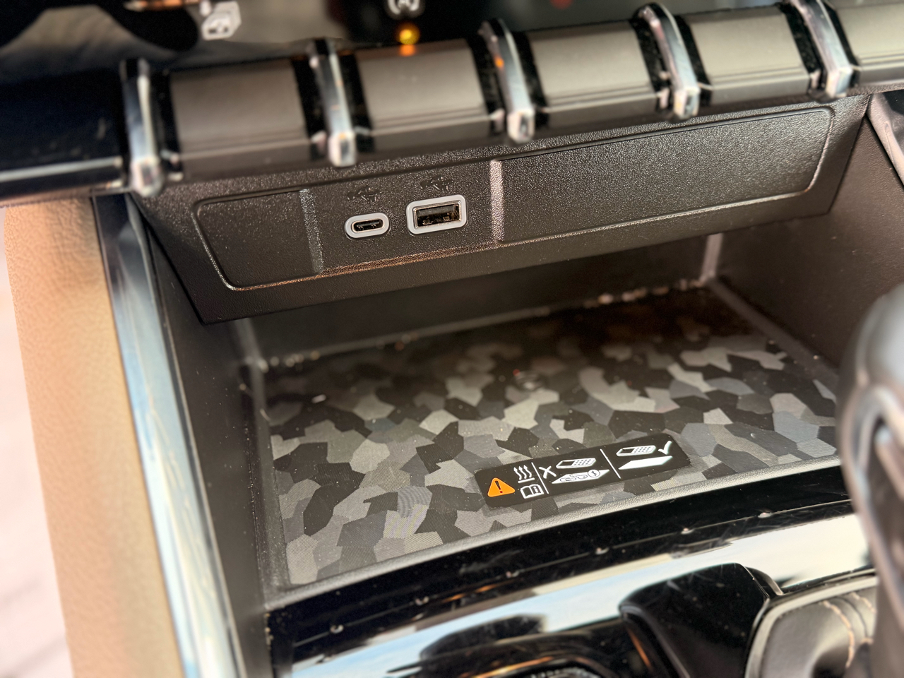 GMC Canyon Denali Crew Cab 4WD 2023