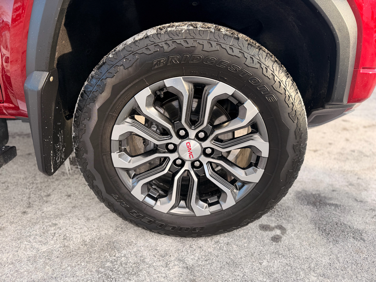 GMC Canyon Denali Crew Cab 4WD 2023