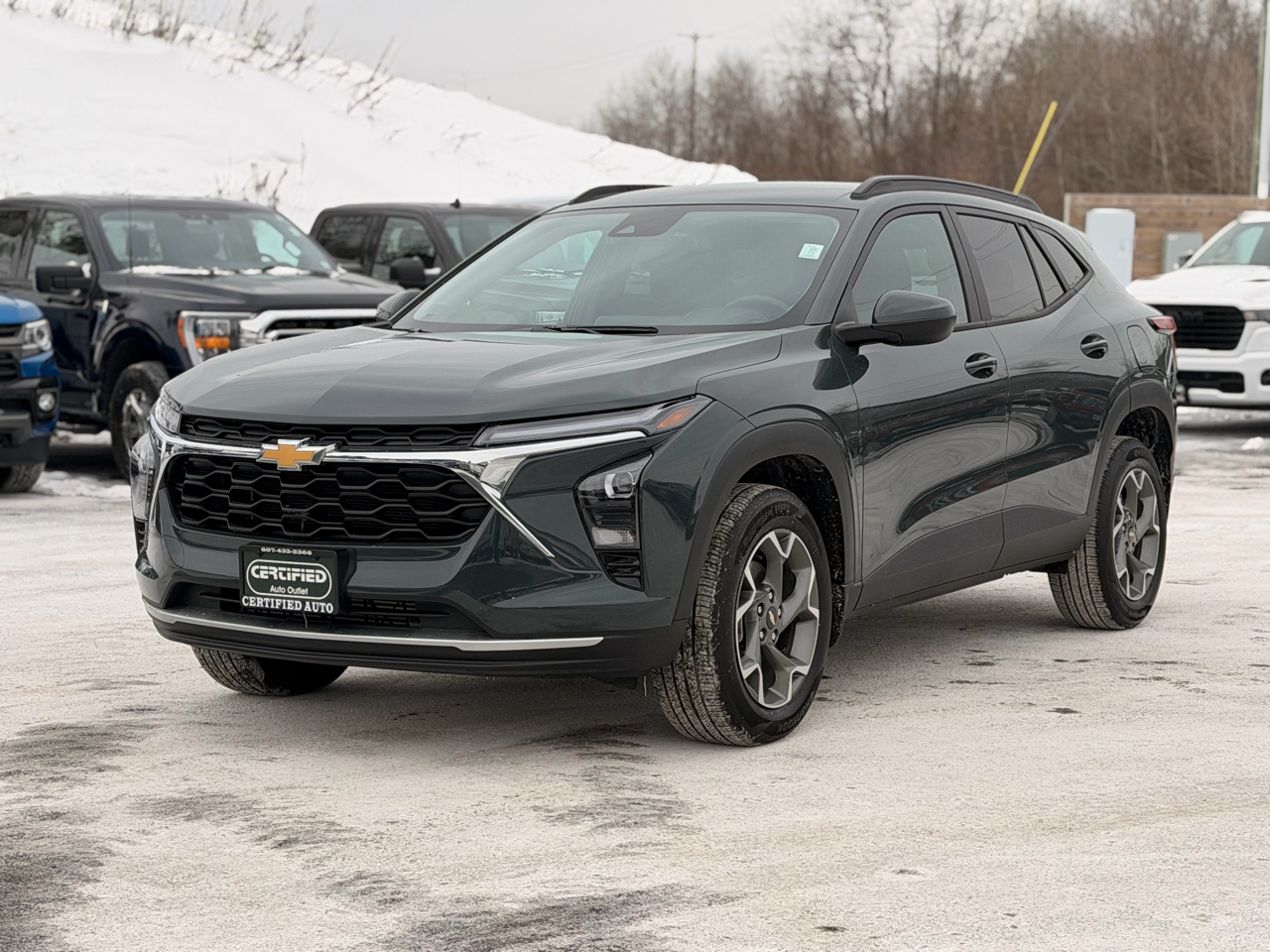 2025 Chevrolet Trax LT