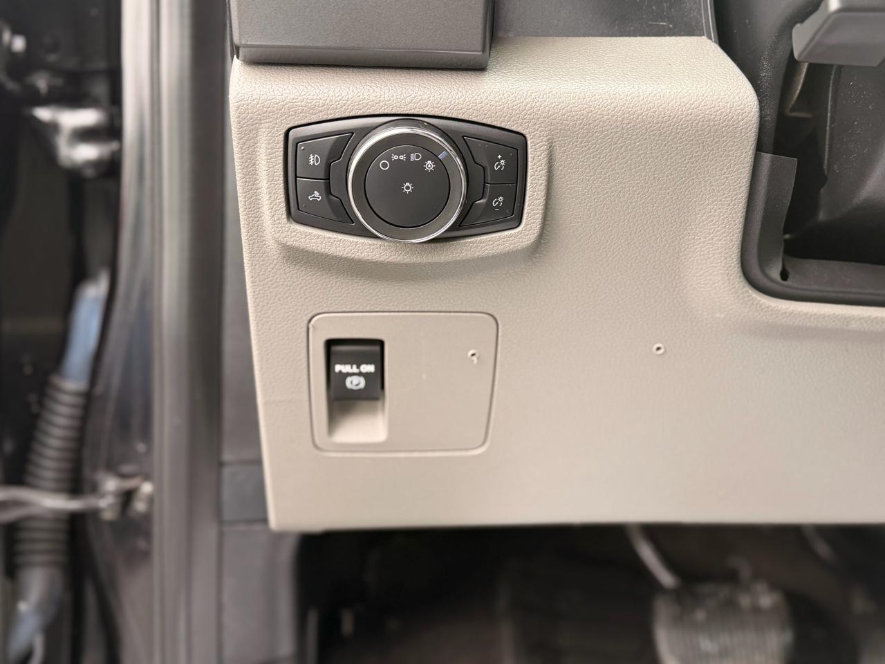 Ford F-150 XLT SuperCrew 4WD 2020