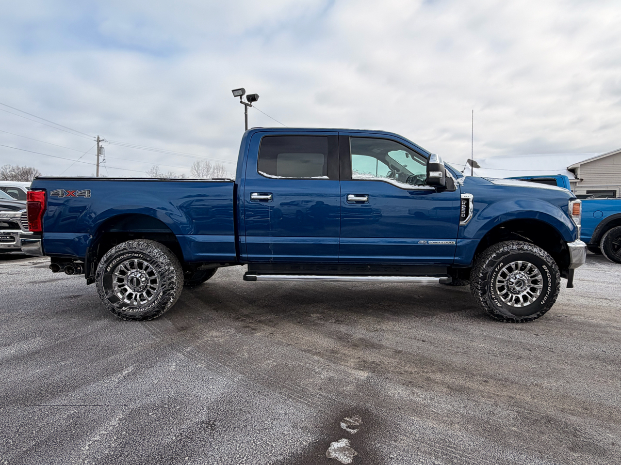 Ford F-250 SD XLT Crew Cab 4WD 2022