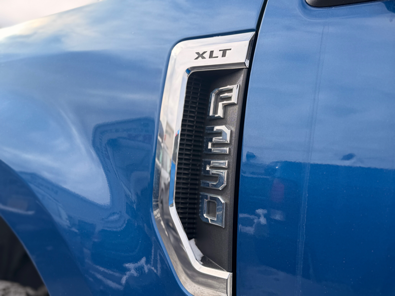 Ford F-250 SD XLT Crew Cab 4WD 2022