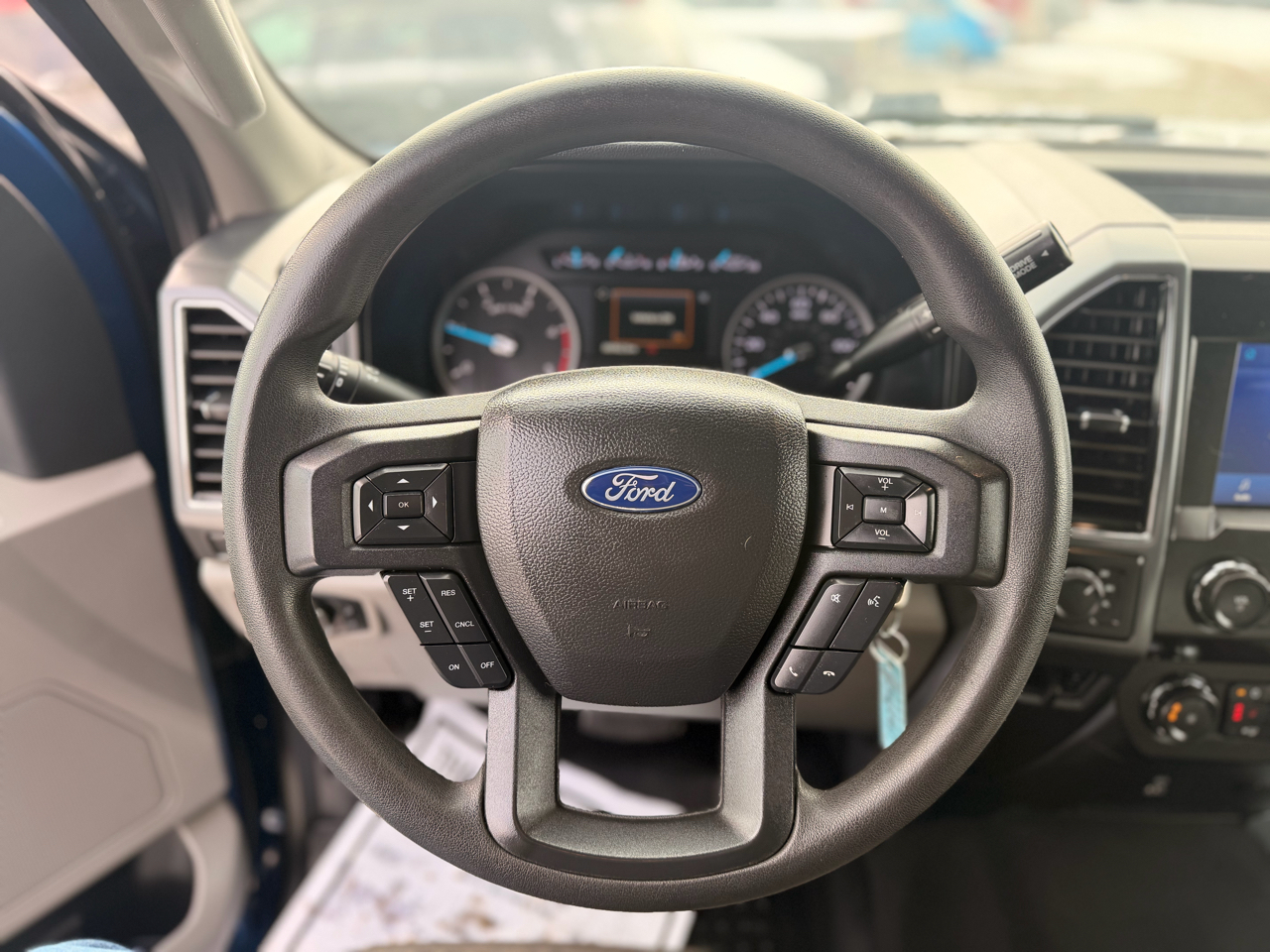 Ford F-250 SD XLT Crew Cab 4WD 2022