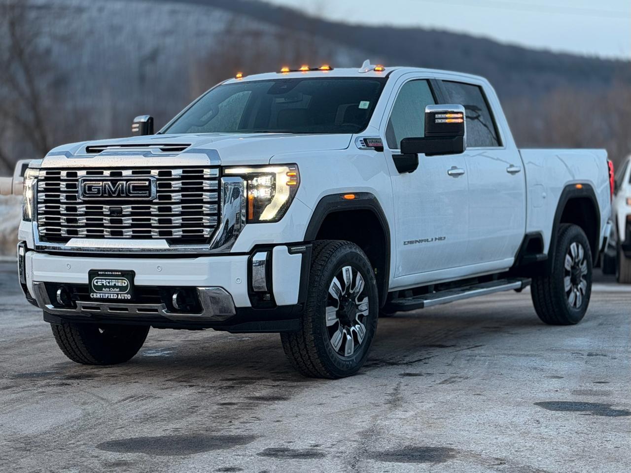 2024 GMC Sierra 3500HD Denali Crew Cab 4WD