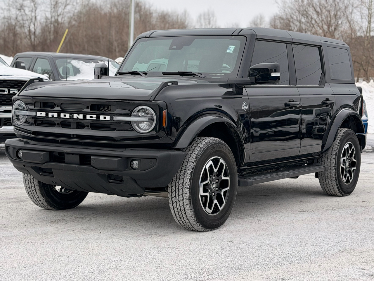 Ford Bronco Outer Banks 4-Door 2024
