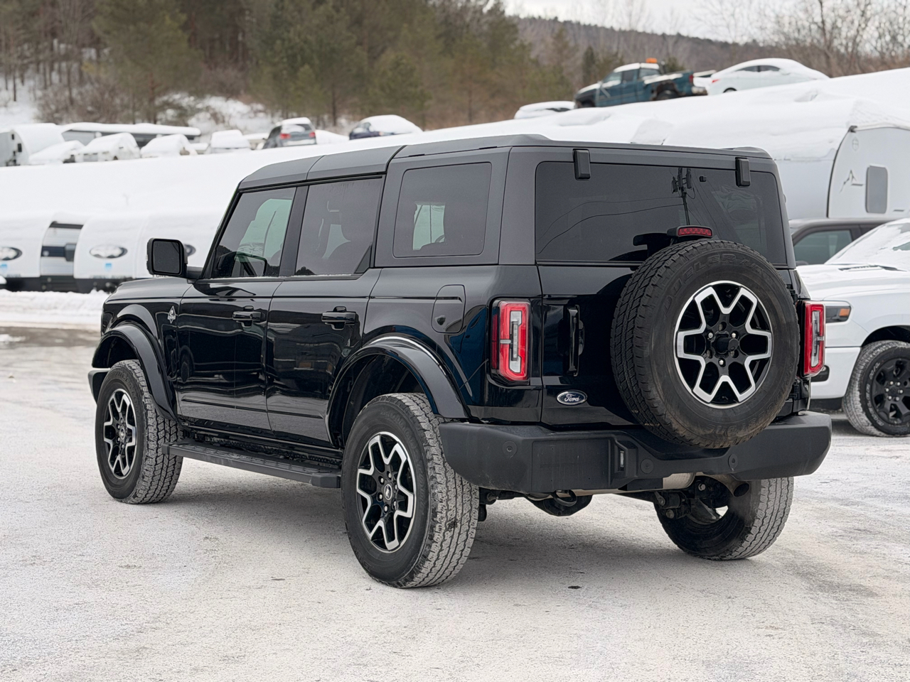 Ford Bronco Outer Banks 4-Door 2024