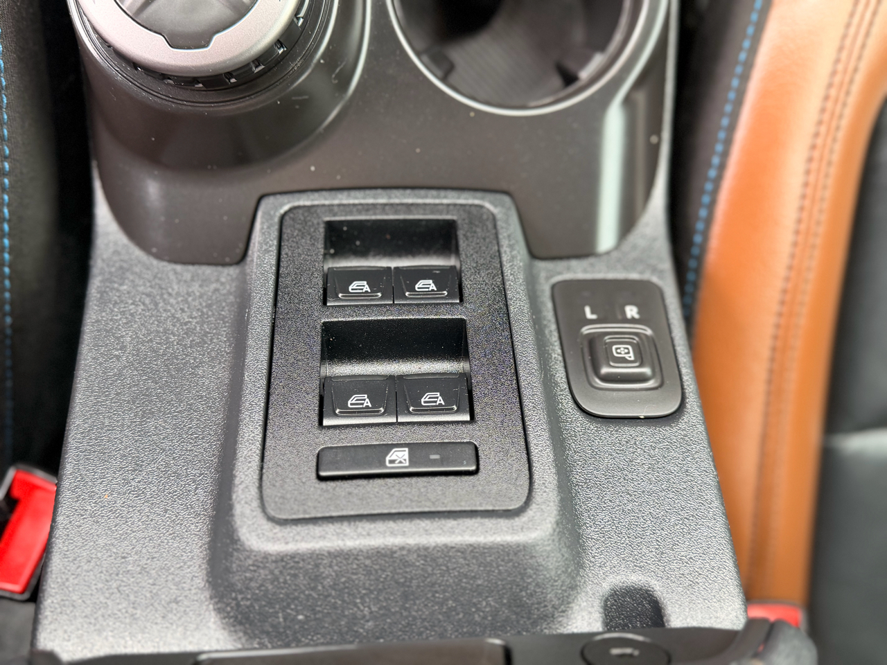 Ford Bronco Outer Banks 4-Door 2024