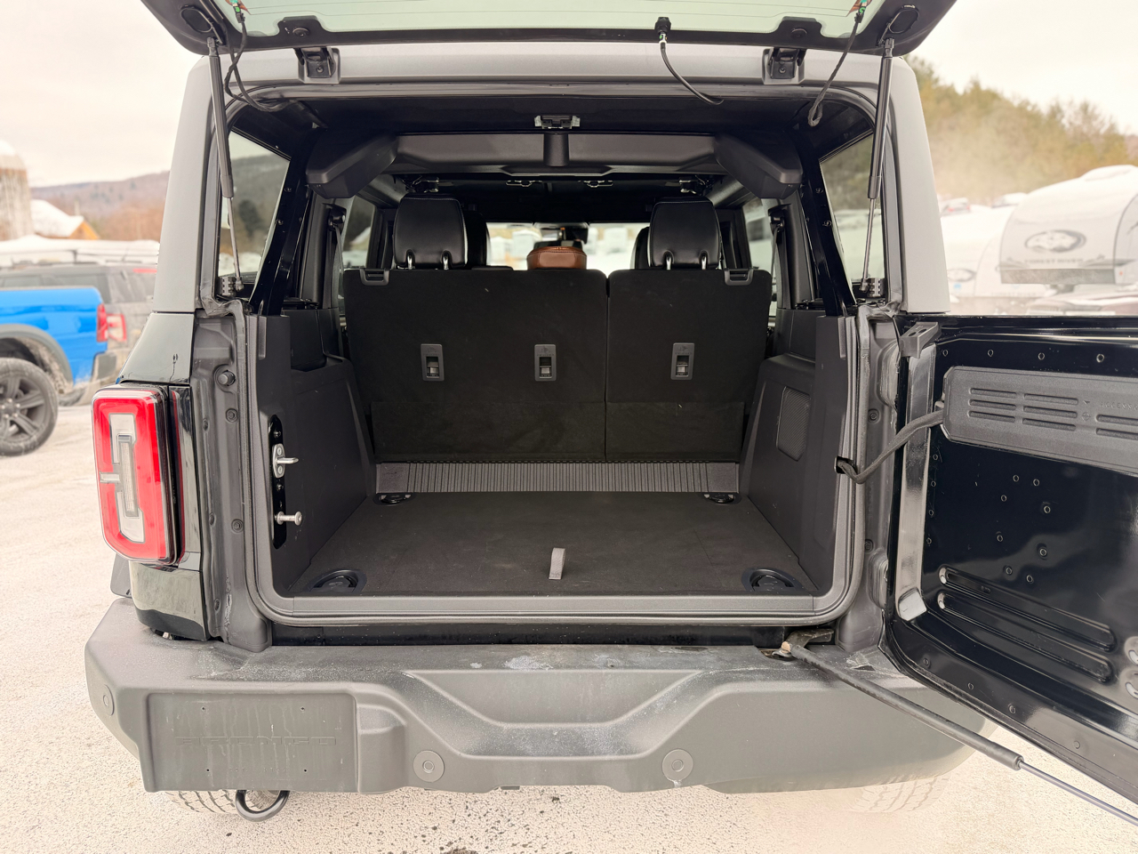 Ford Bronco Outer Banks 4-Door 2024